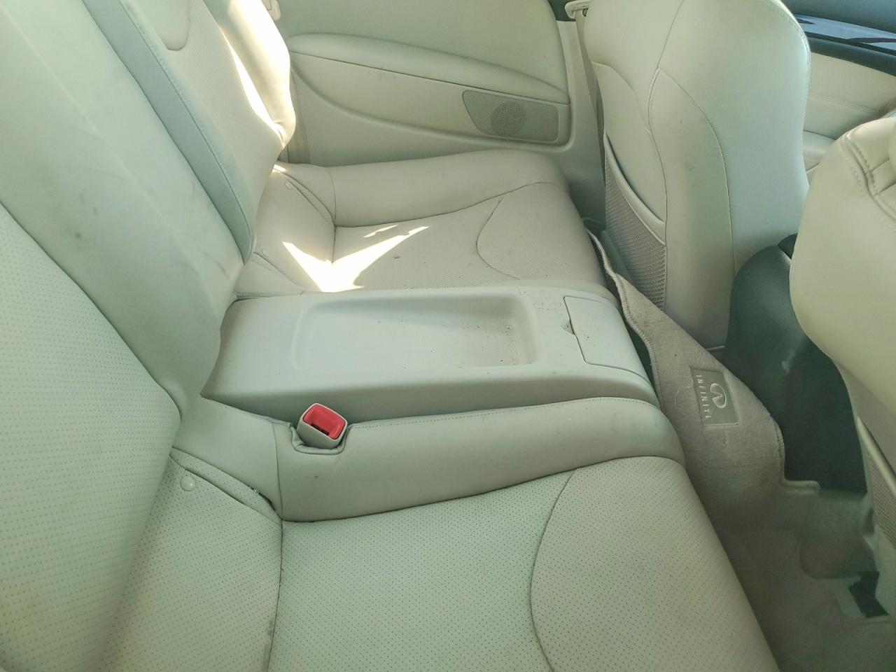 INFINITI G37 X