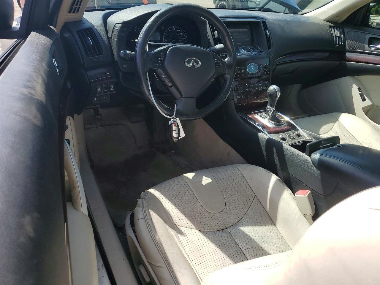 INFINITI G37 X