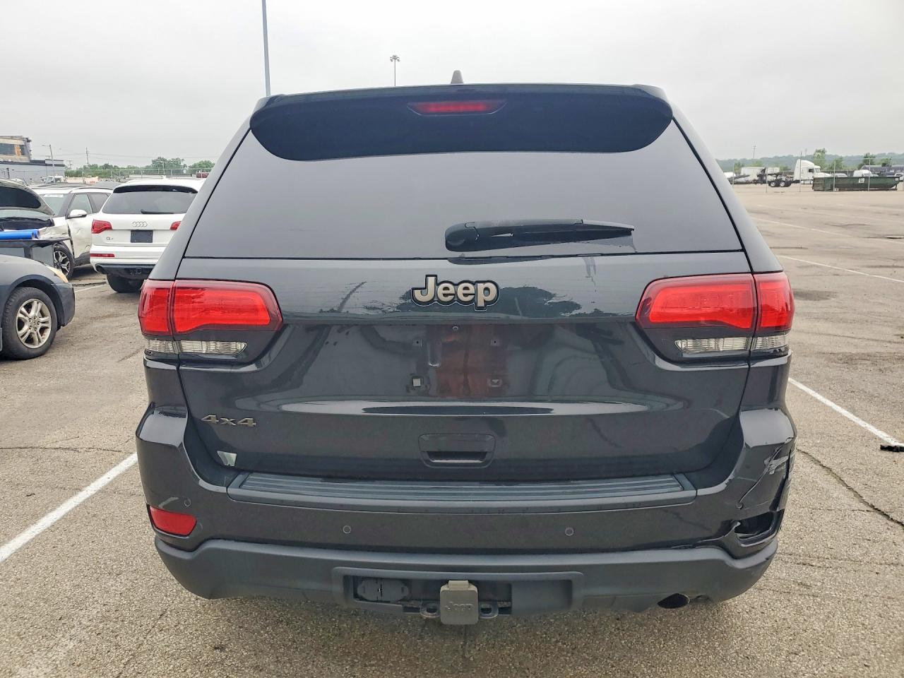 Jeep Grand Cherokee Laredo