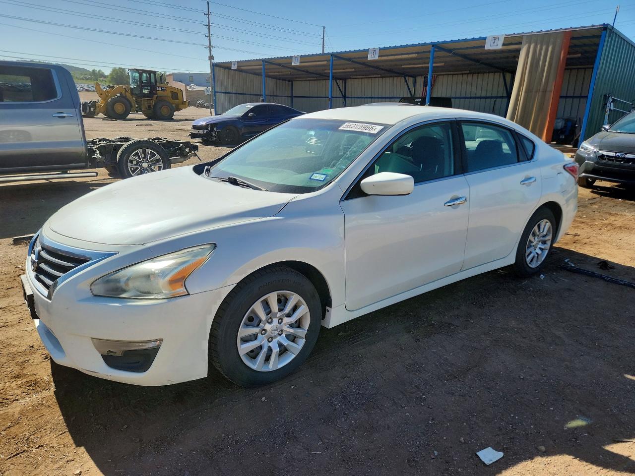Salvage Nissan Altima Image