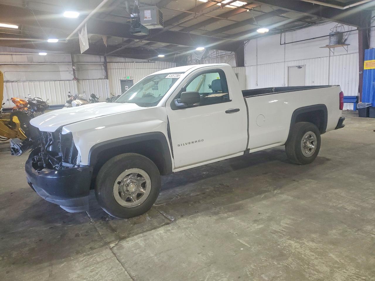Salvage Chevrolet Silverado Image