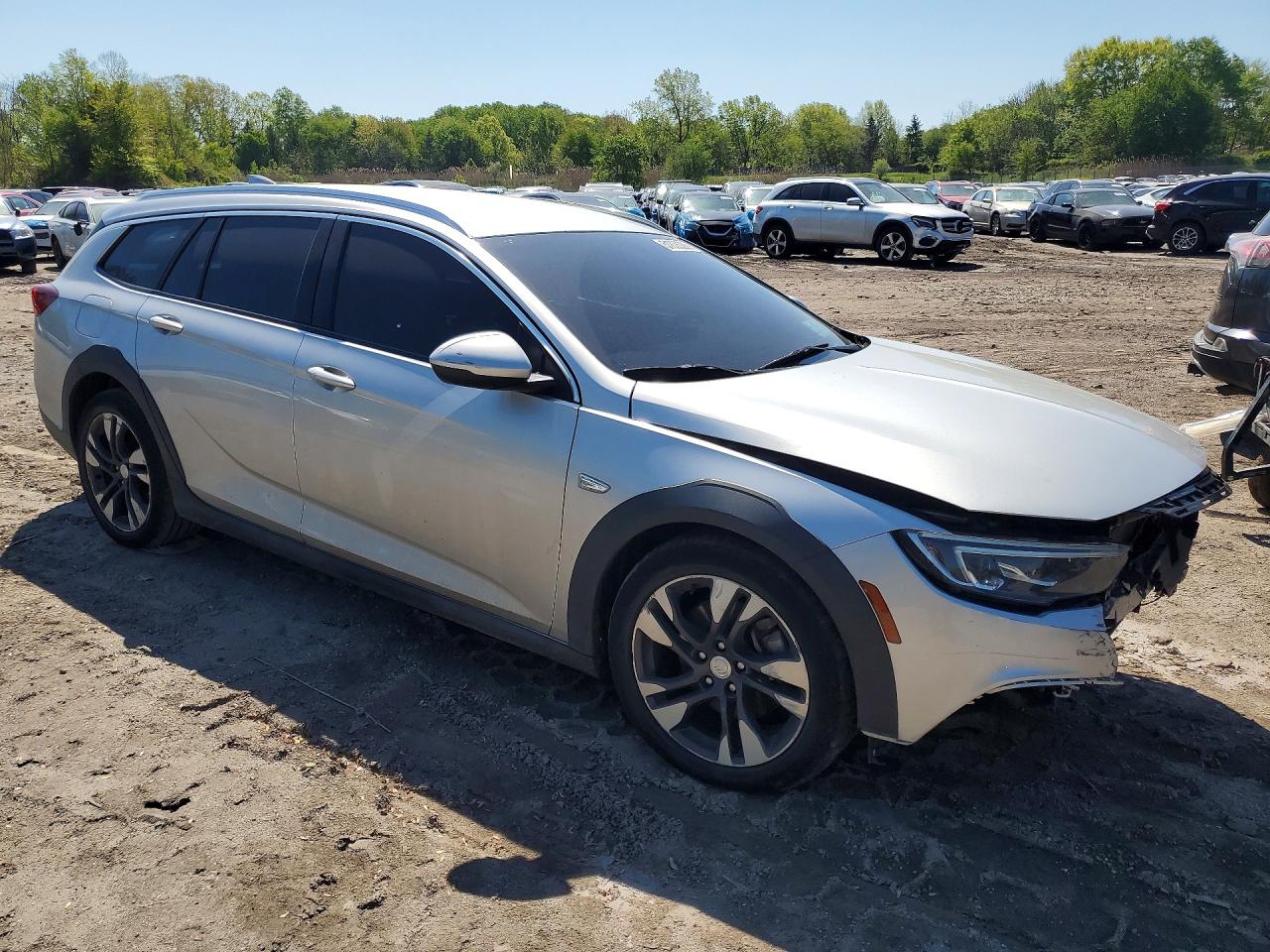 Buick Regal Essence