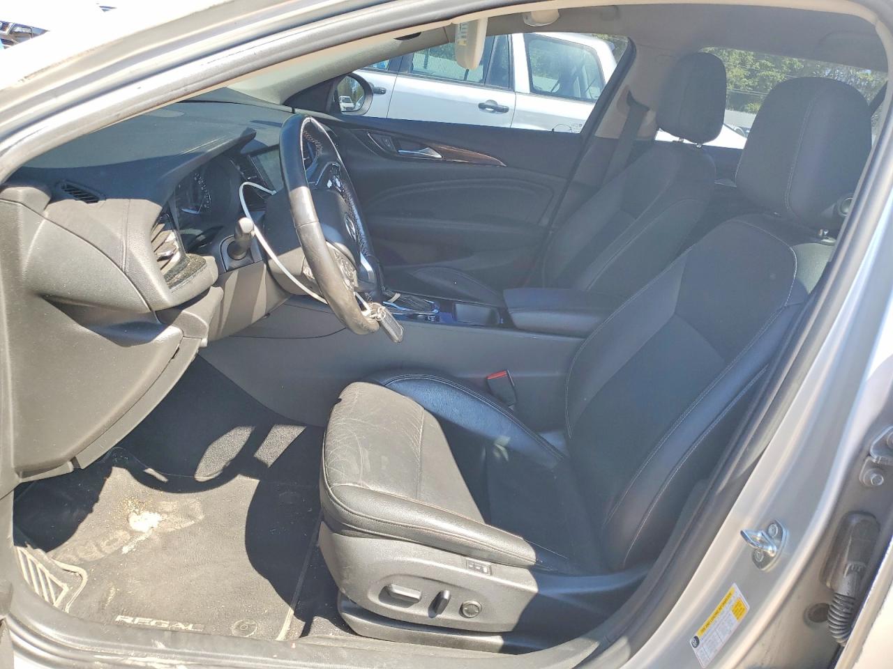Buick Regal Essence