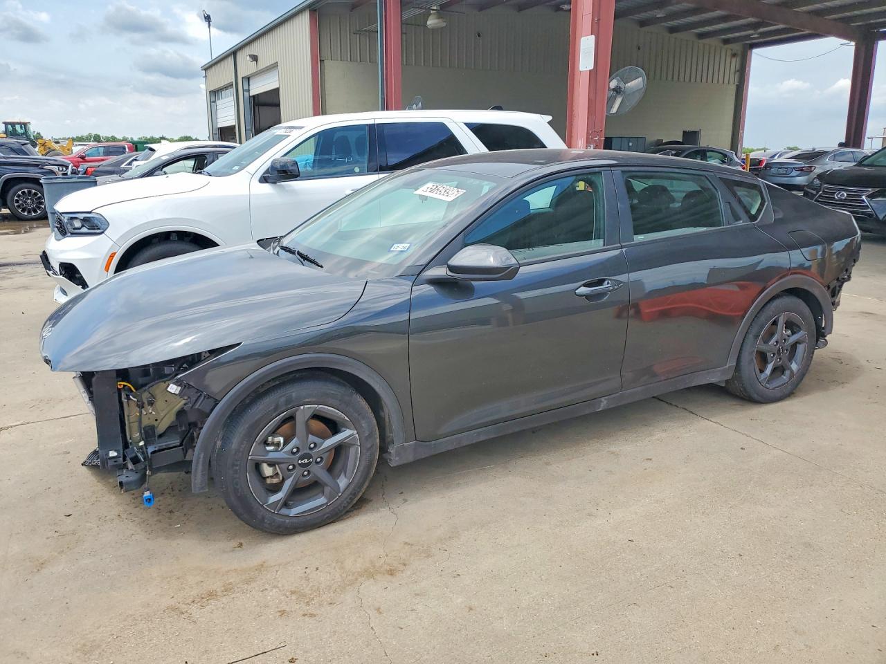 Salvage Kia K4 Image