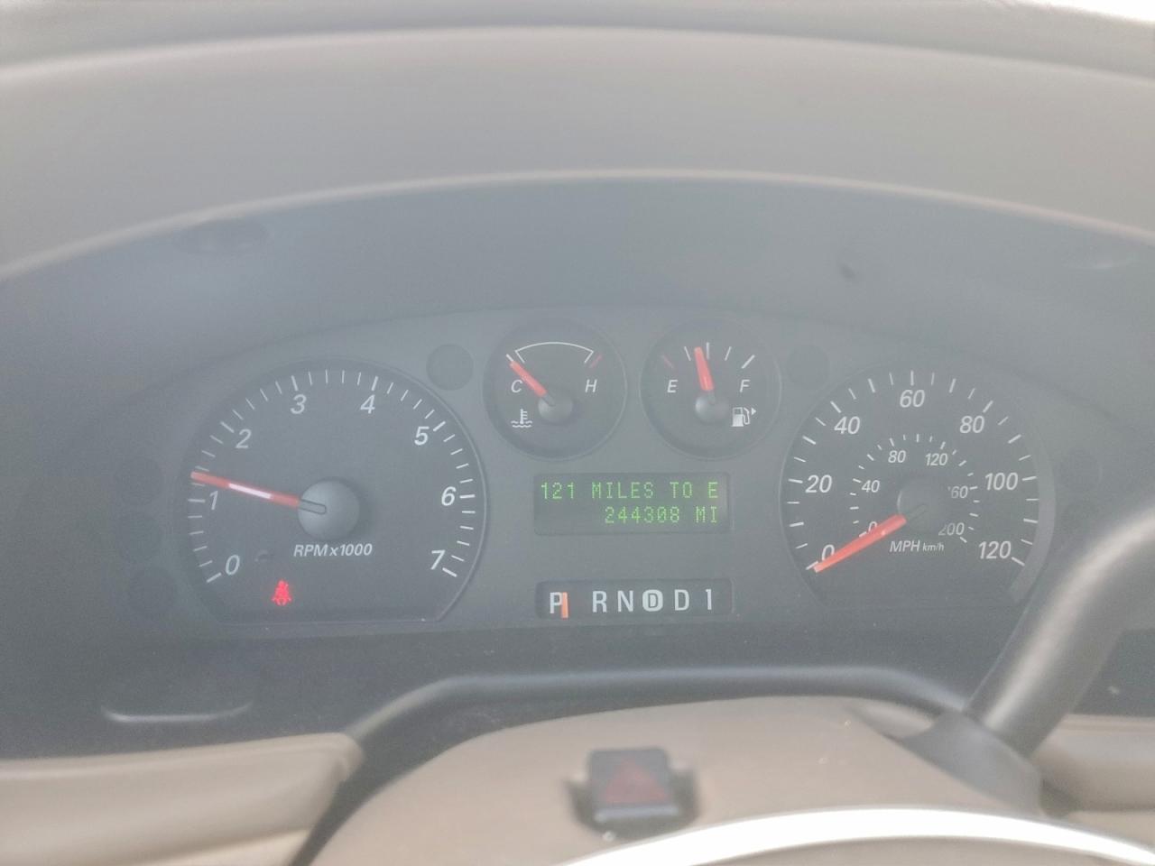 Ford Taurus Ses