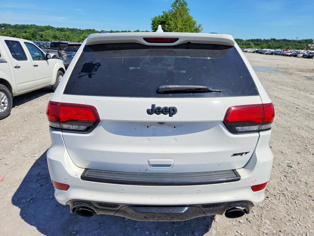 Jeep Cherokee Srt-8