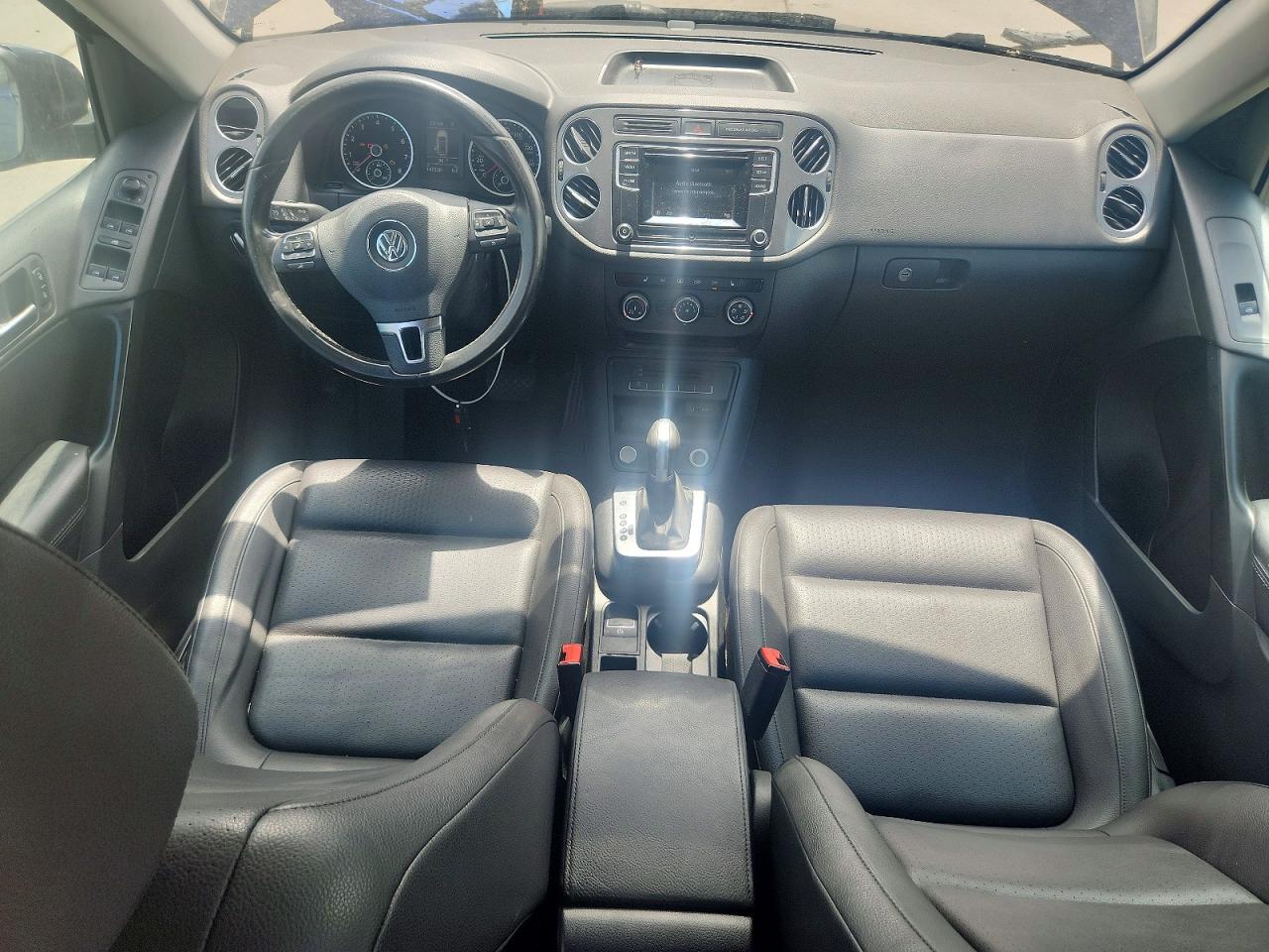 Volkswagen Tiguan S