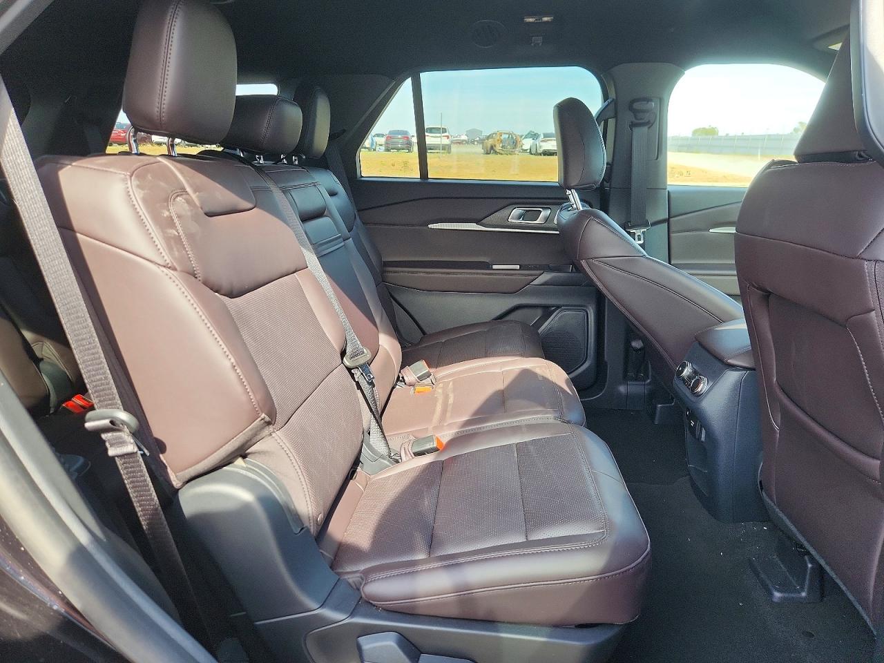 Ford Explorer Platinum