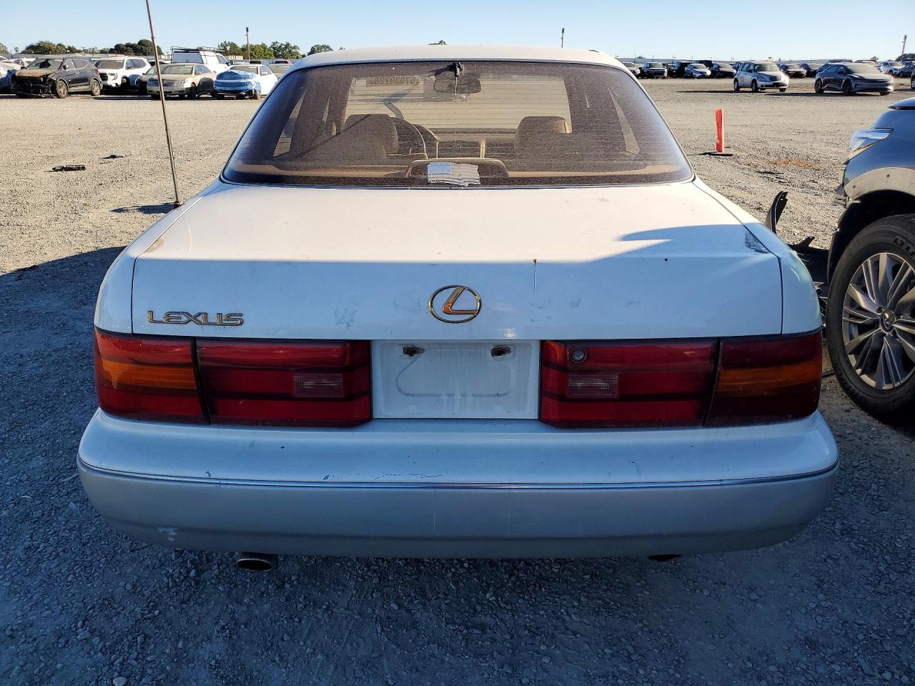 Lexus LS 400