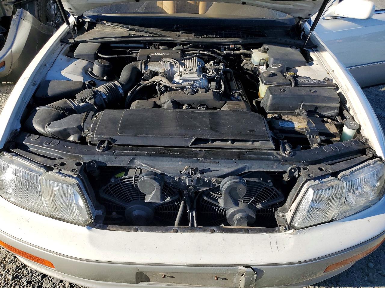Lexus LS 400