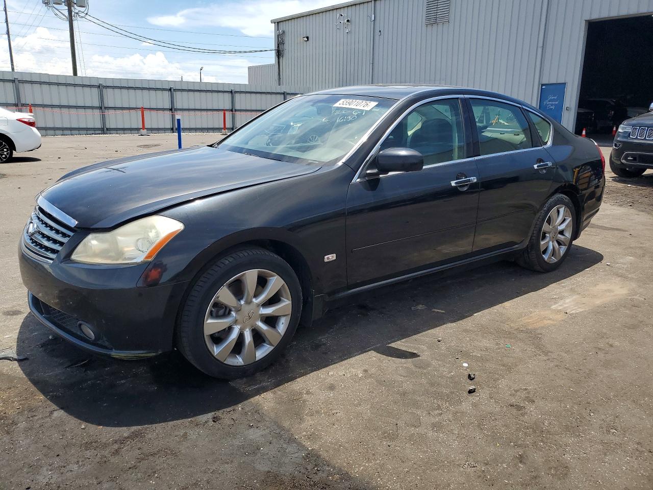 Salvage INFINITI M35 Image