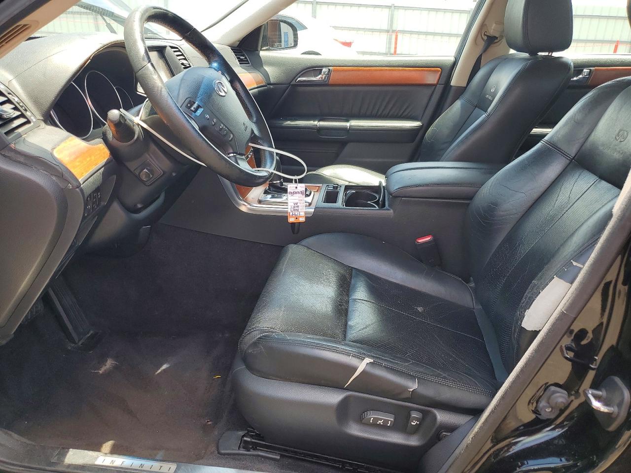 INFINITI M35 Base
