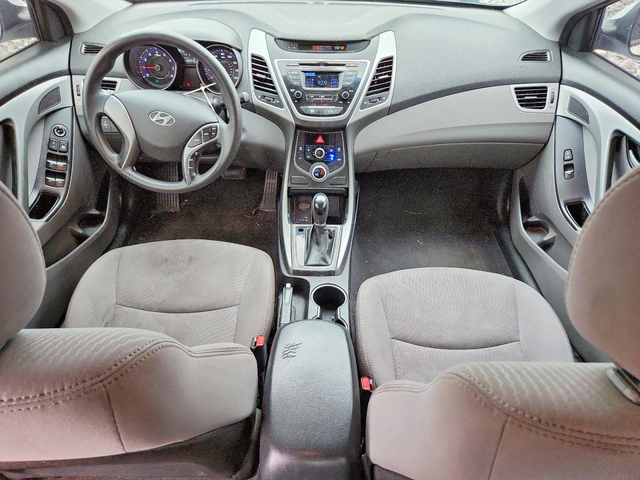 Hyundai ELANTRA Se