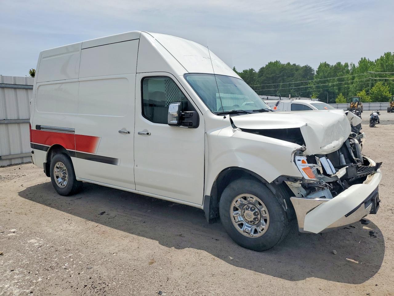 Nissan Nv