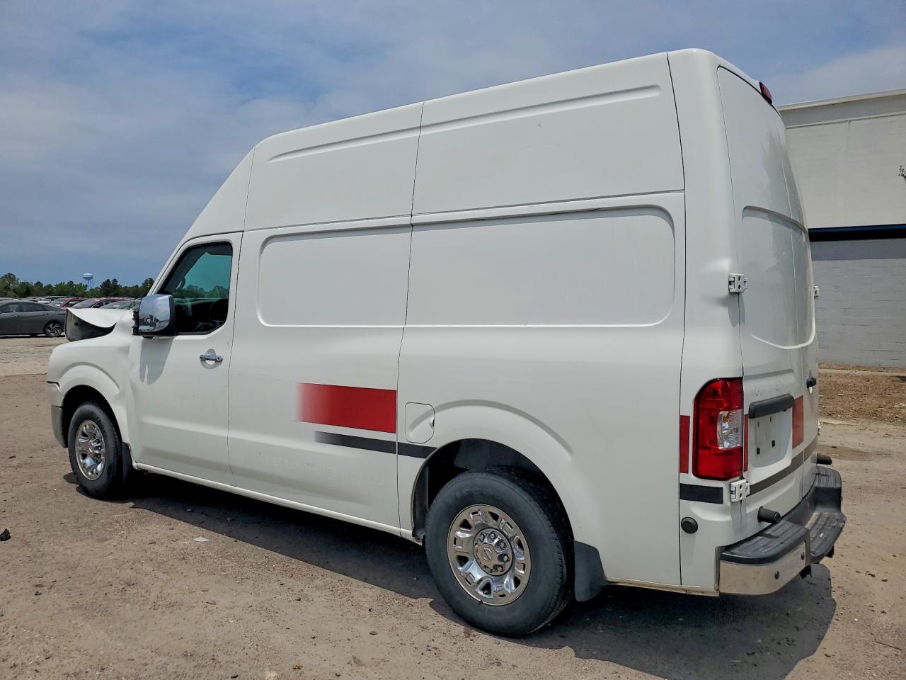 Nissan Nv