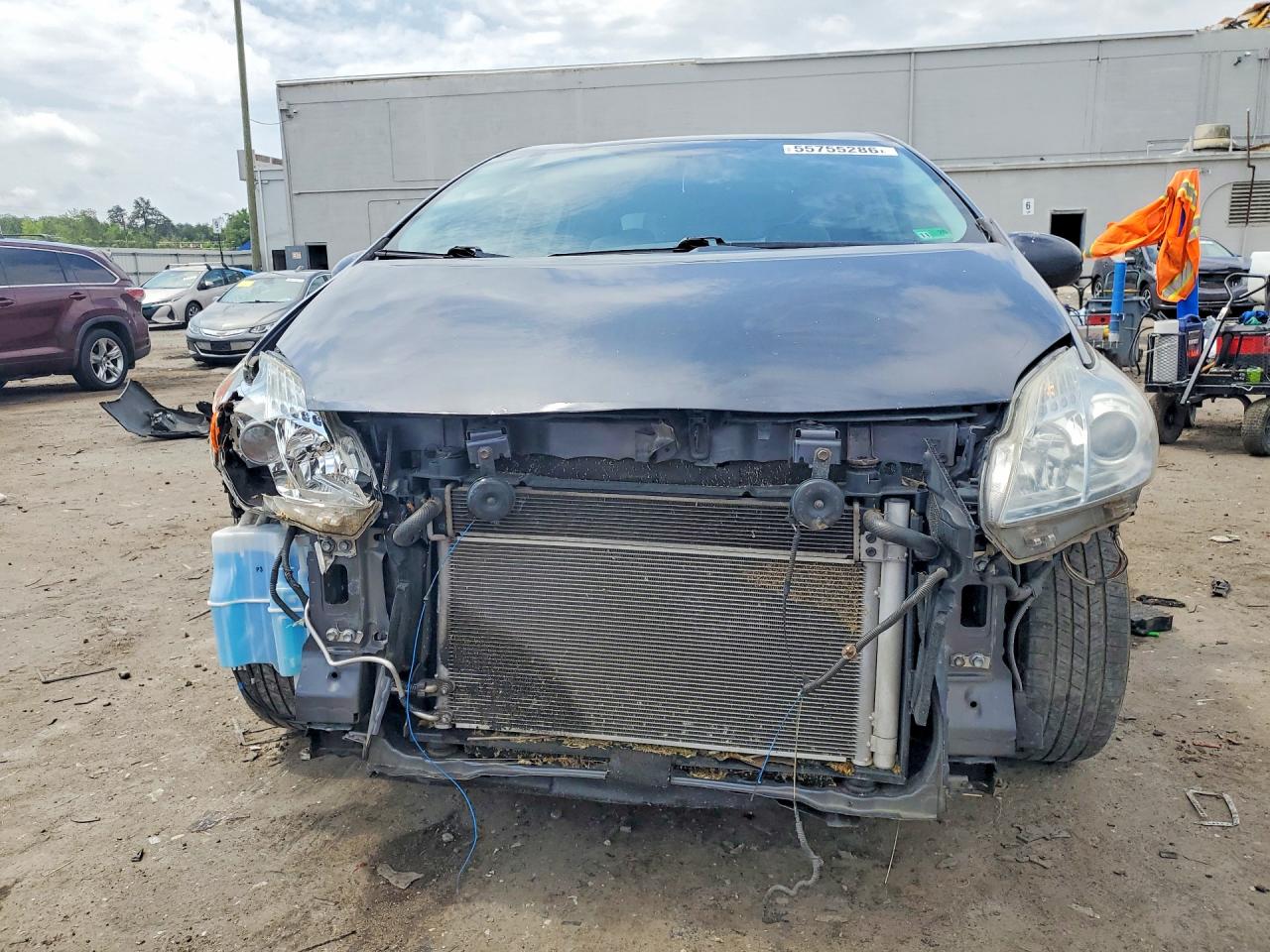 Toyota Prius Three