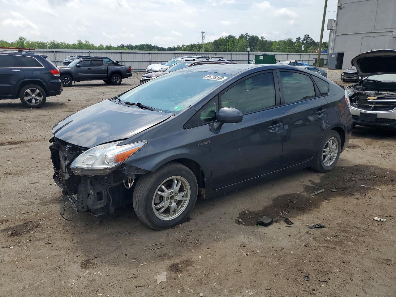 Salvage Toyota Prius Image