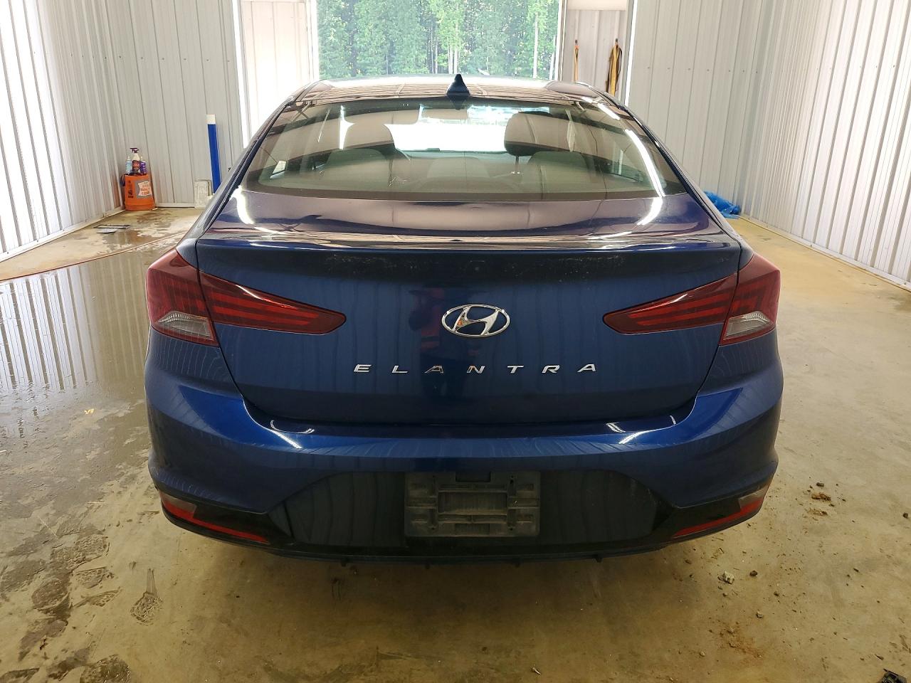 Hyundai ELANTRA Sel