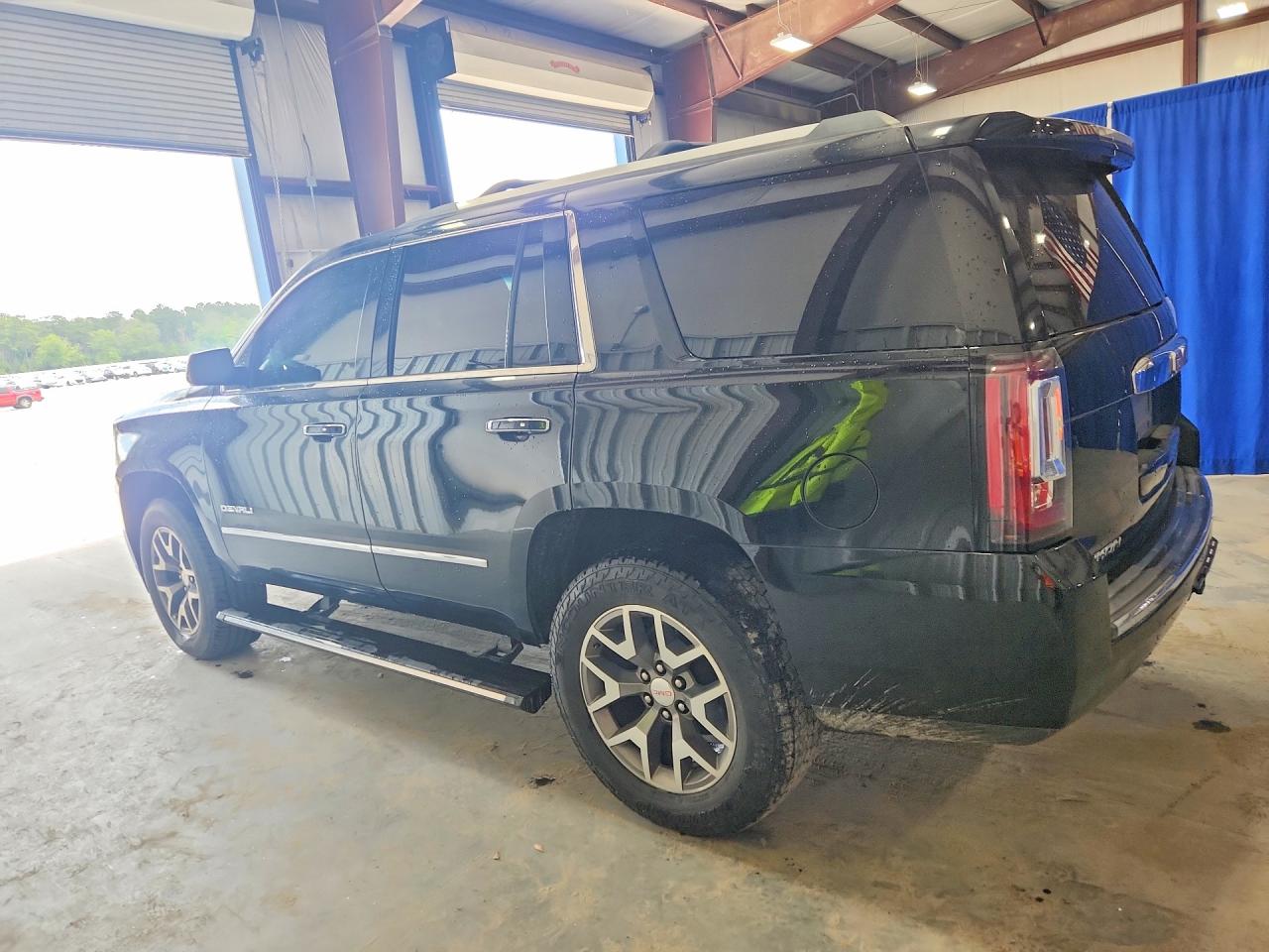 GMC Yukon Denali
