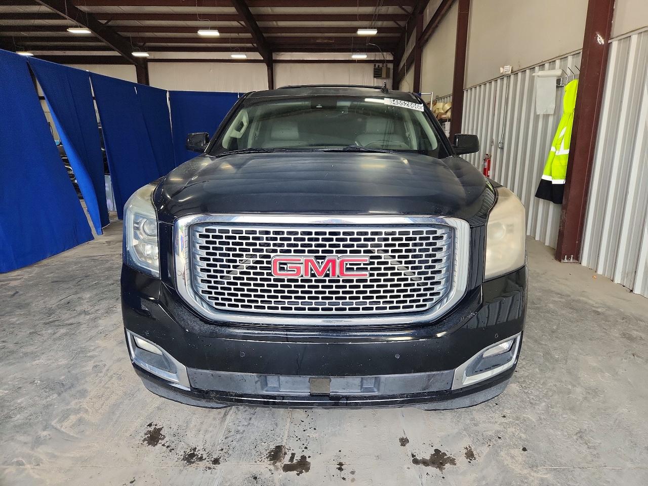 GMC Yukon Denali