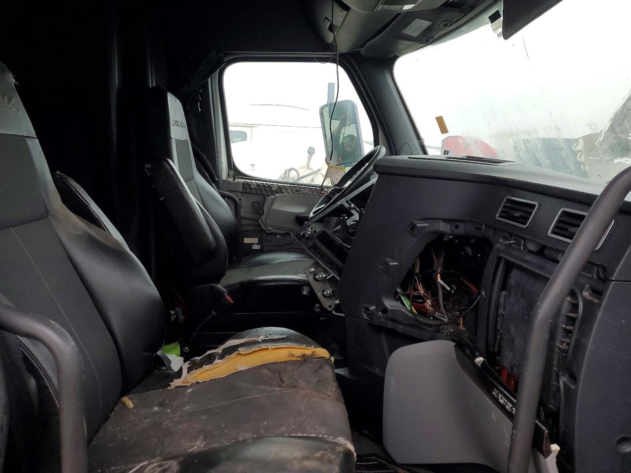 Freightliner Cascadia 1