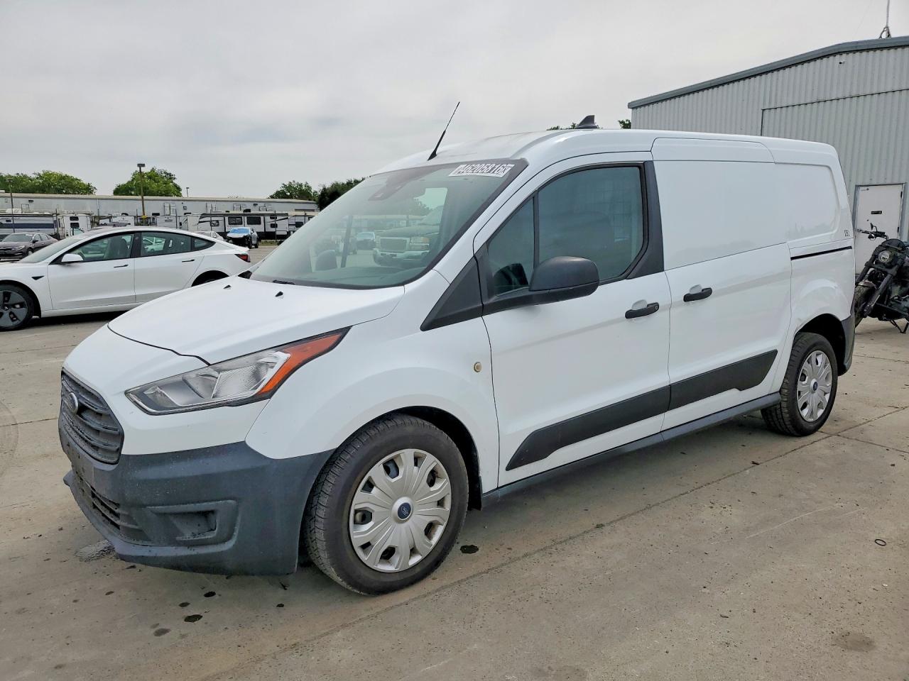 Salvage Ford Transit Image