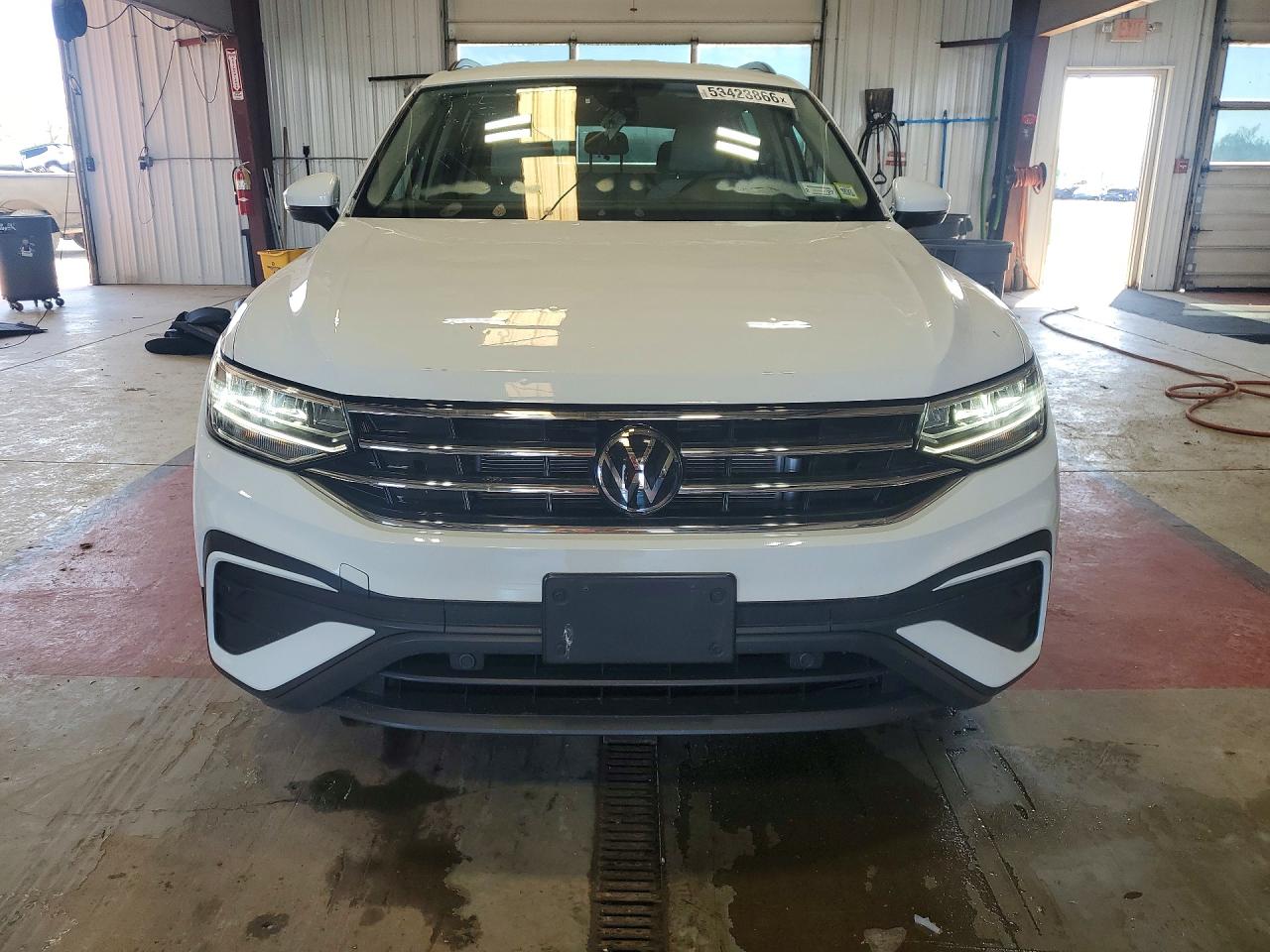 Volkswagen Tiguan S