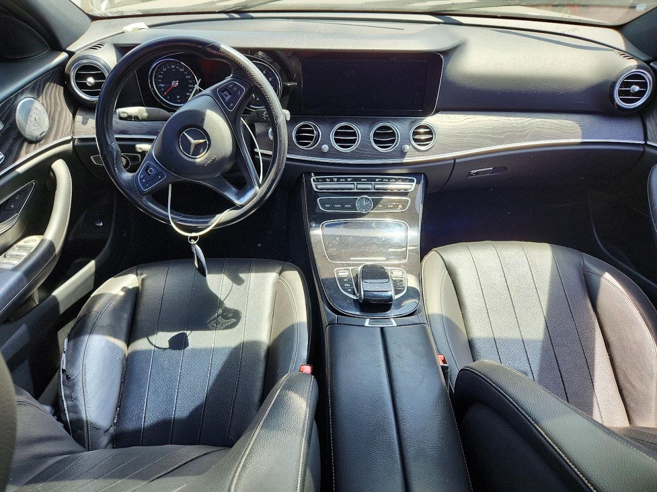 Mercedes-Benz E-Class 300