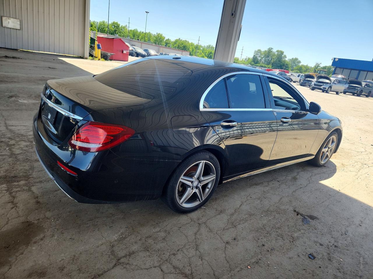 Mercedes-Benz E-Class 300