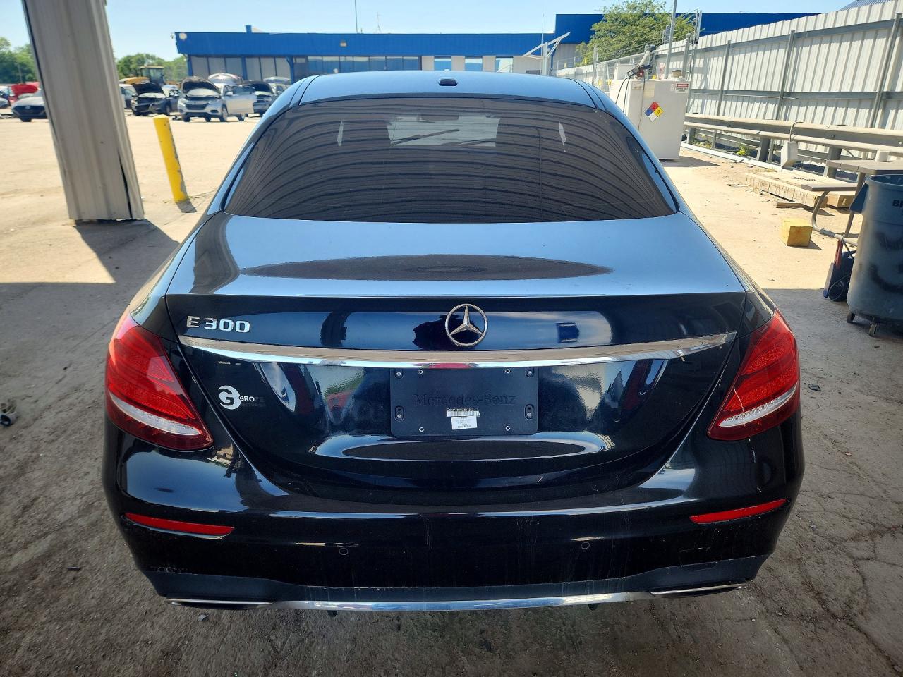 Mercedes-Benz E-Class 300