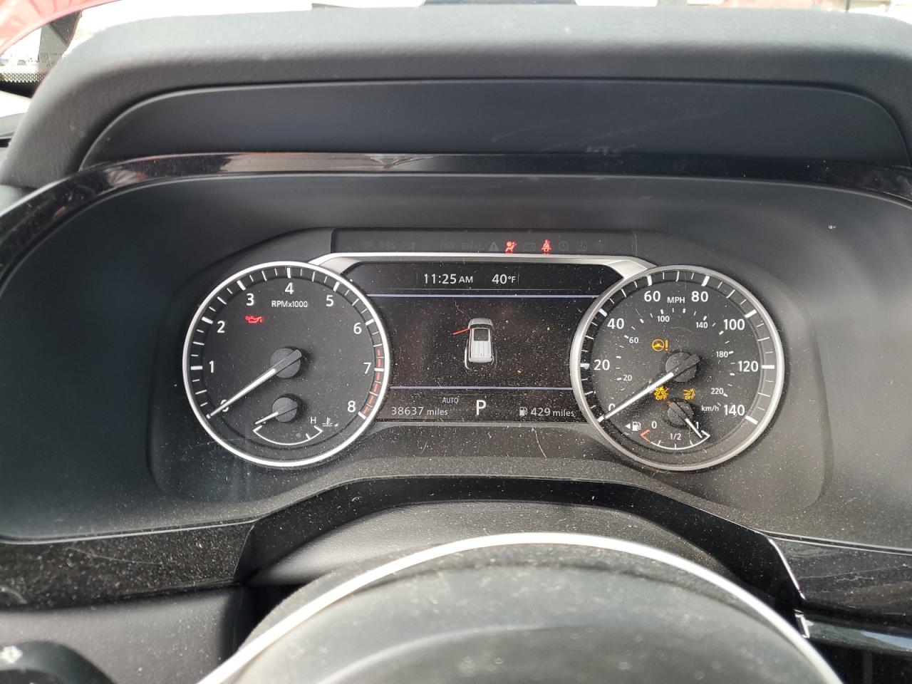 Nissan Pathfinder Sv