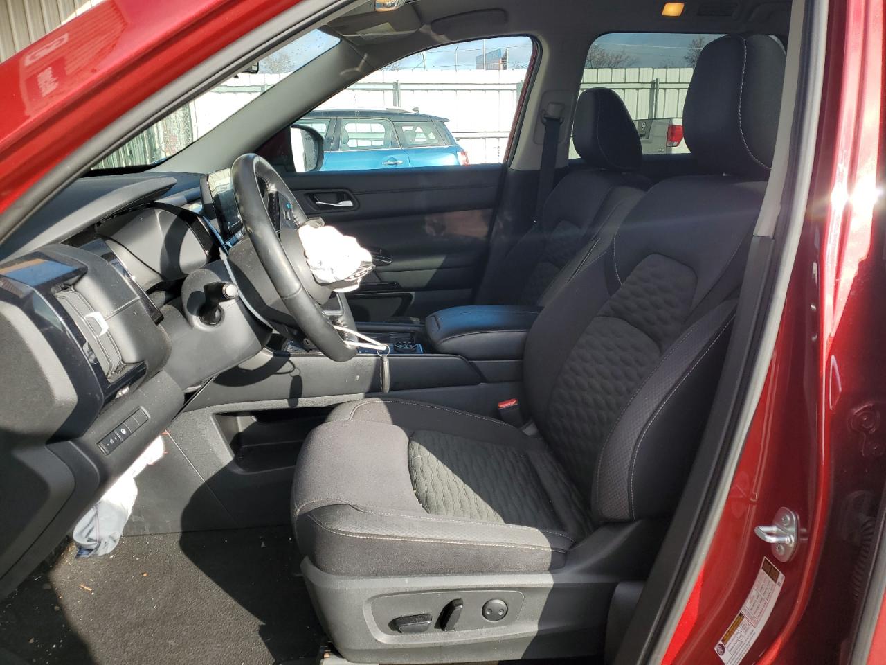 Nissan Pathfinder Sv