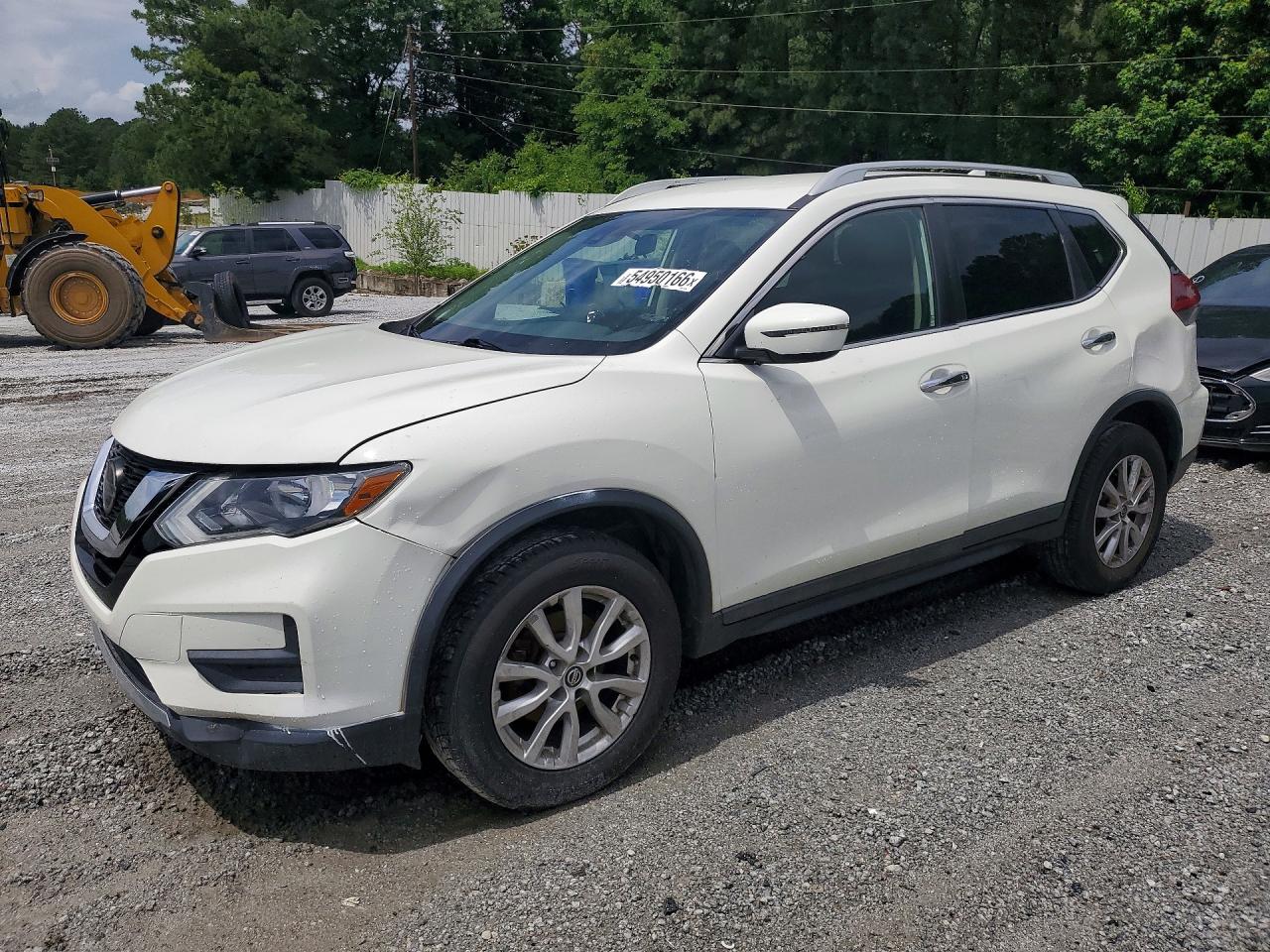 Salvage Nissan Rogue Image