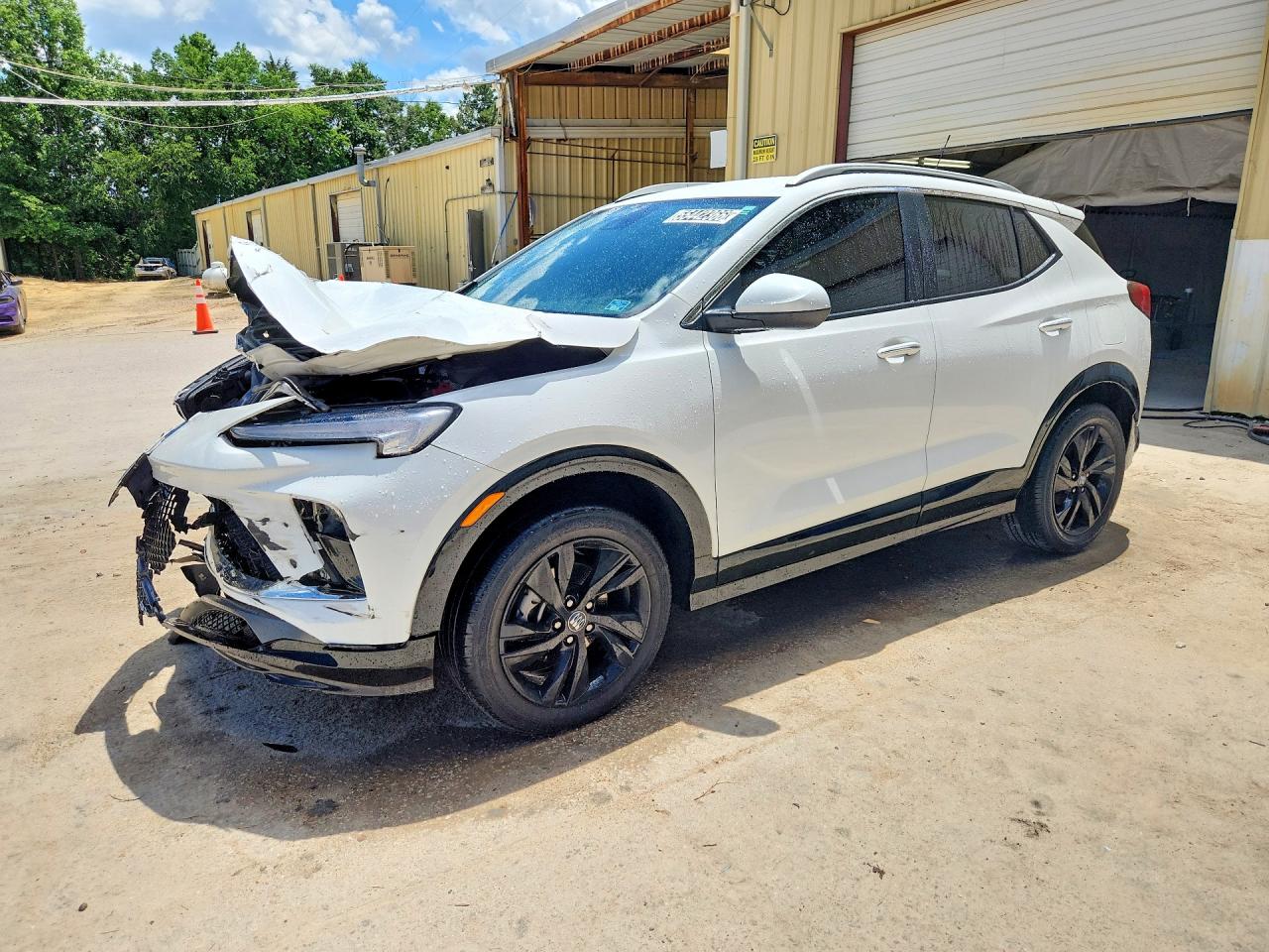 Salvage Buick Encore Image