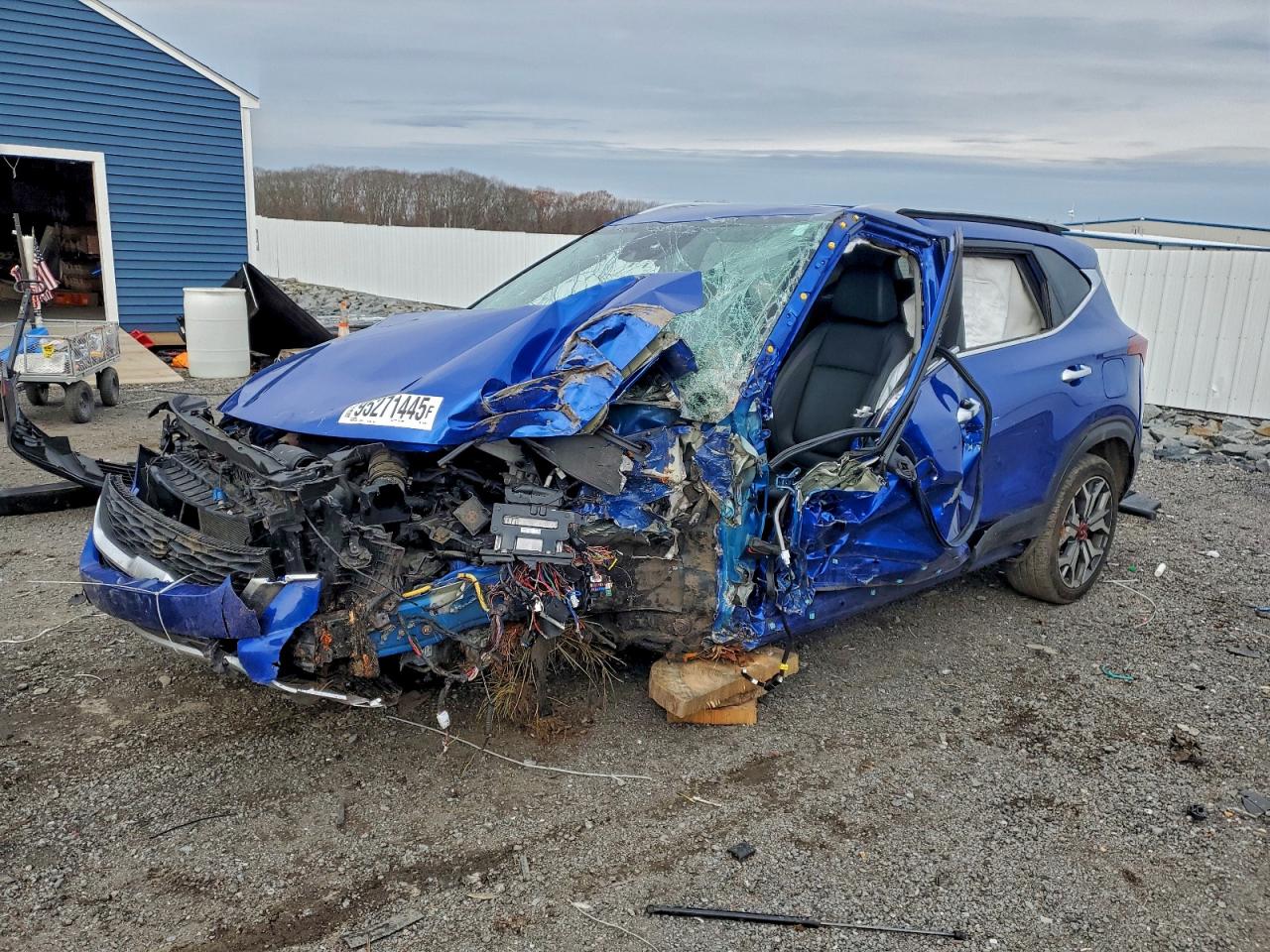 Salvage Kia Seltos Image