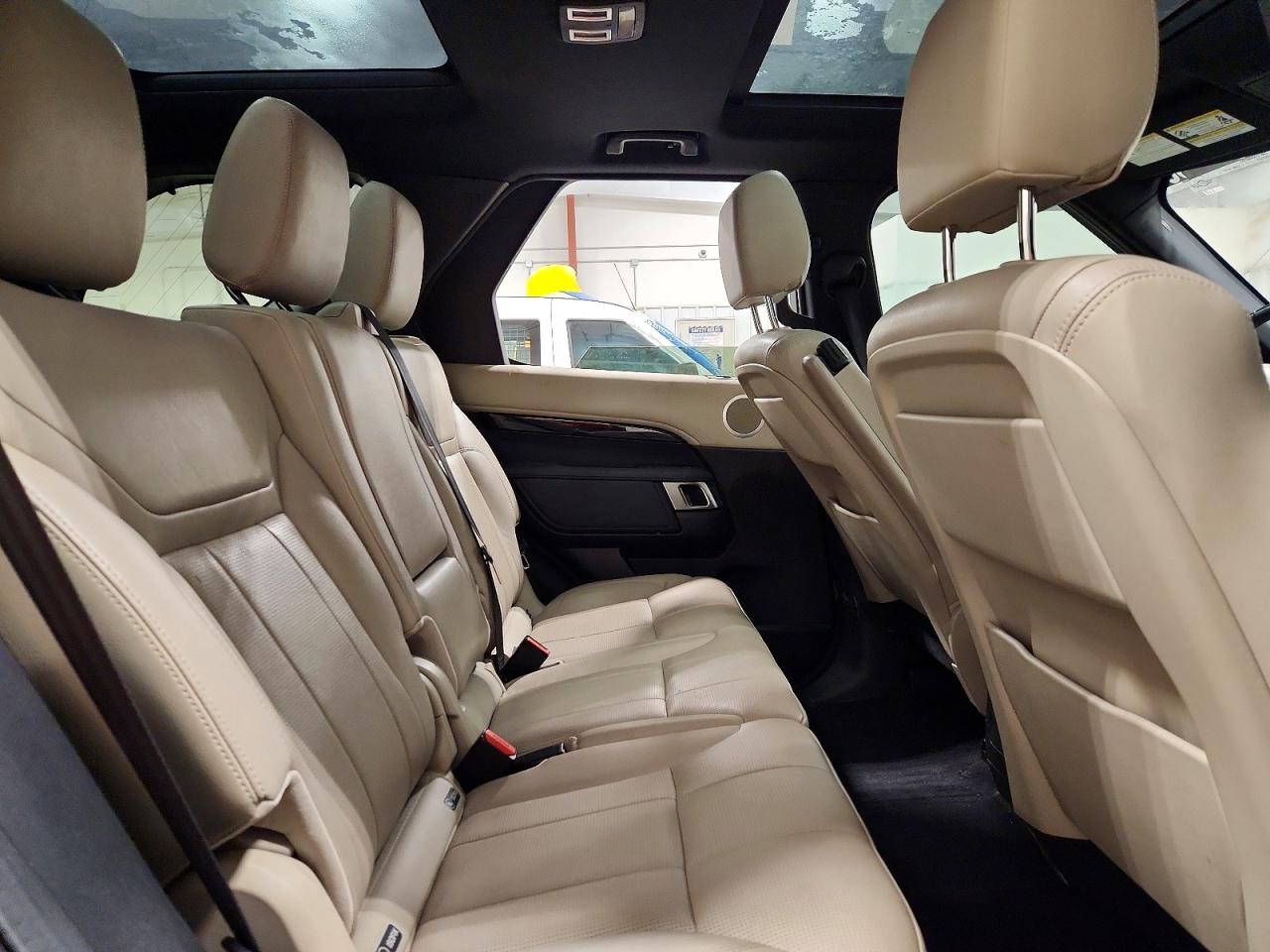 Land Rover Discovery Se