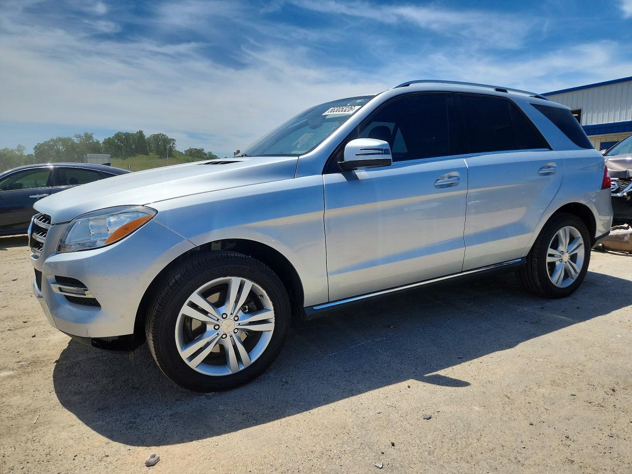 Salvage Mercedes-Benz M-Class Image
