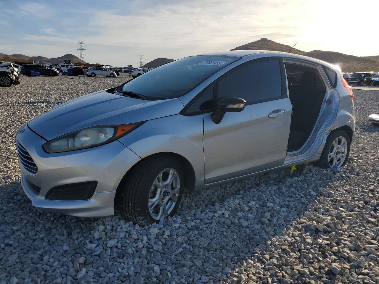 Salvage Ford Fiesta Image