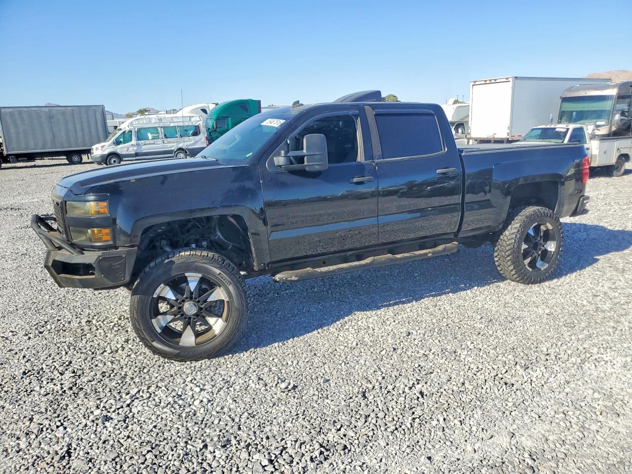 Salvage Chevrolet Silverado Image