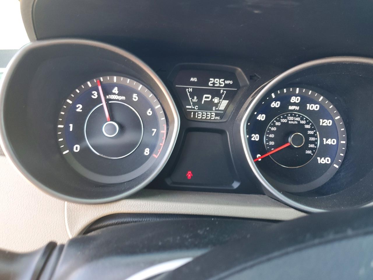 Hyundai ELANTRA Value Edition