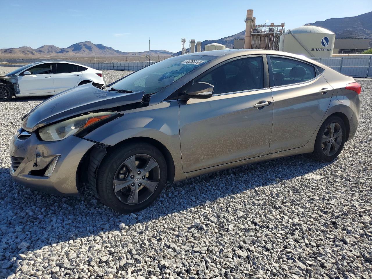 Salvage Hyundai ELANTRA Image