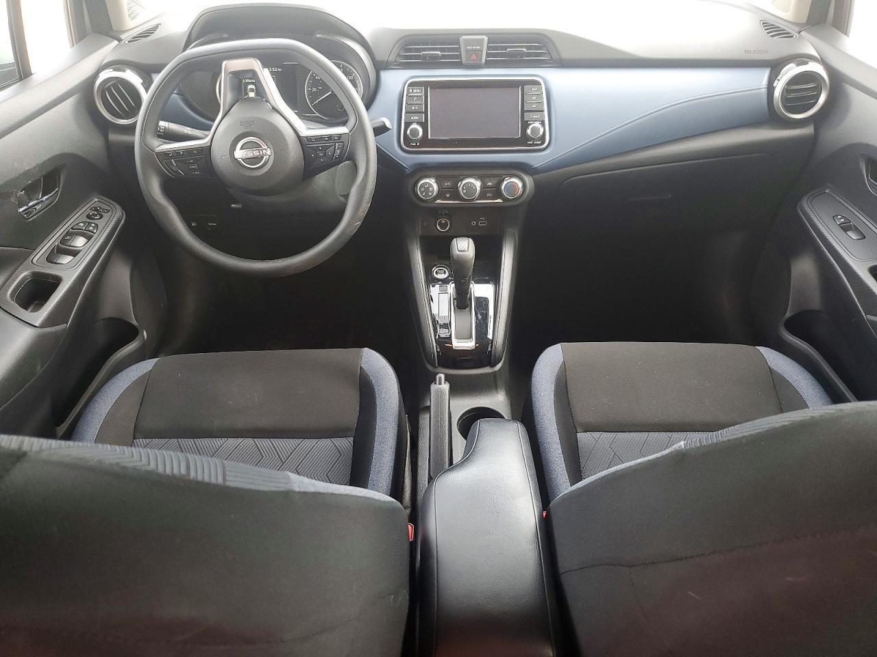 Nissan Versa Sv