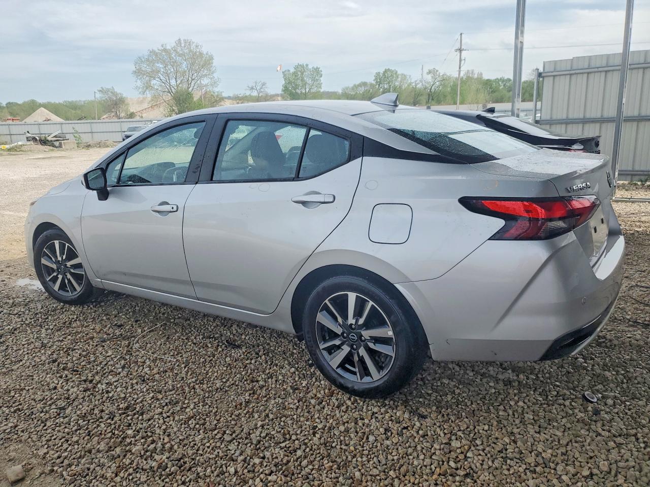 Nissan Versa Sv