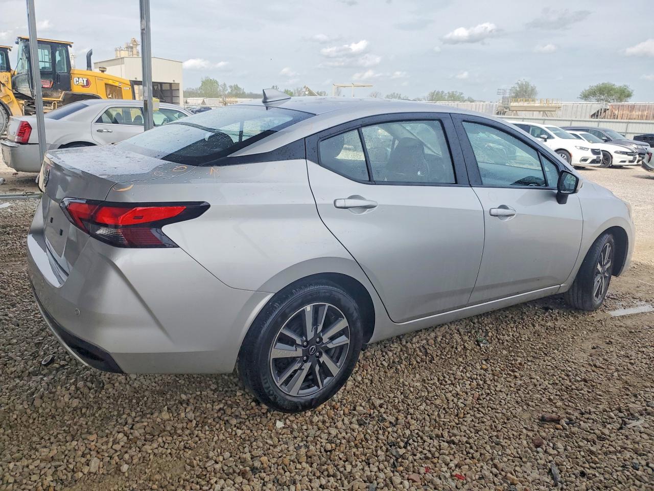 Nissan Versa Sv