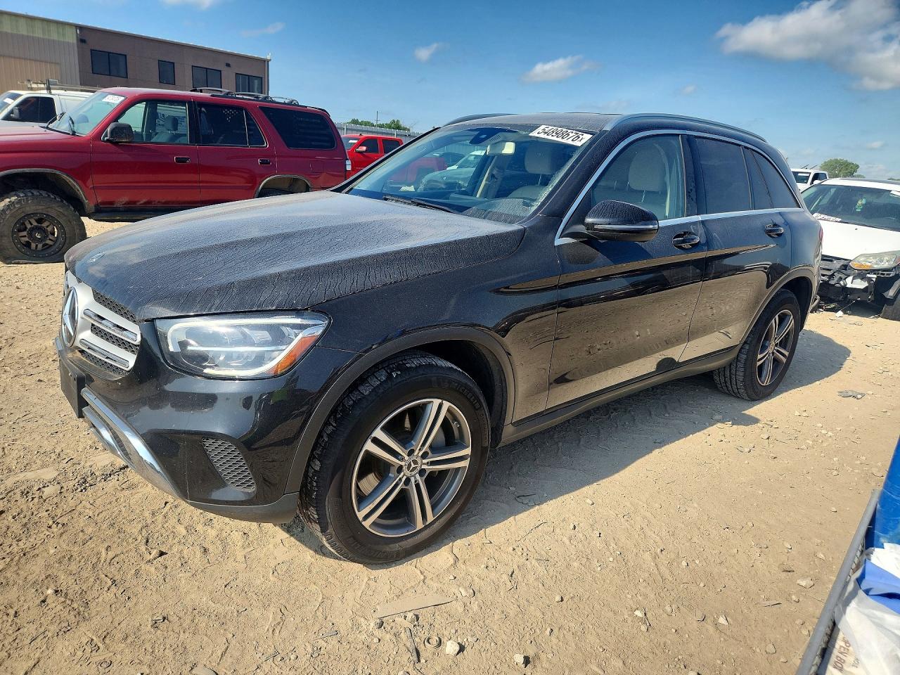 Salvage Mercedes-Benz GLC Image