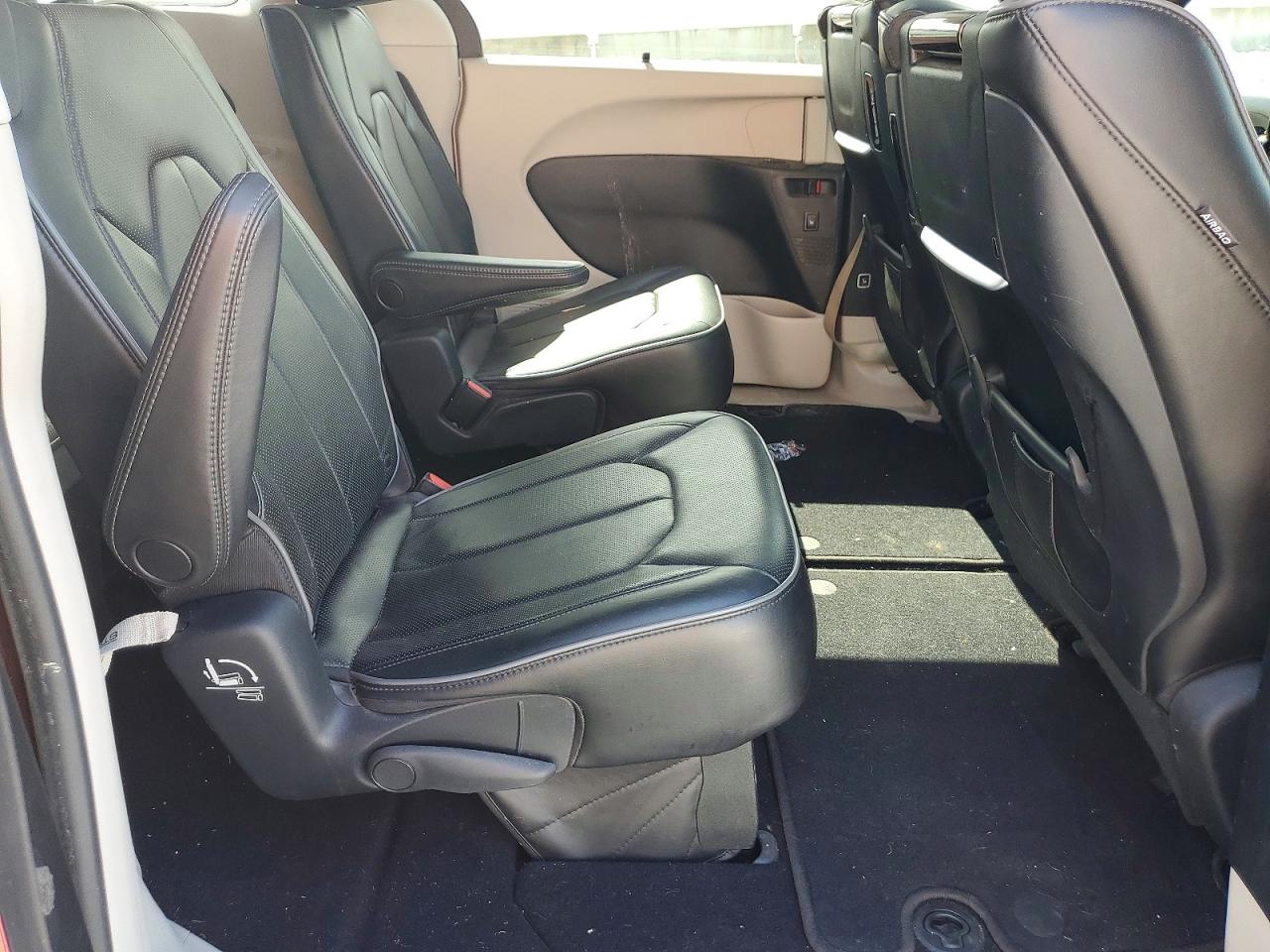 Chrysler Pacifica Limited