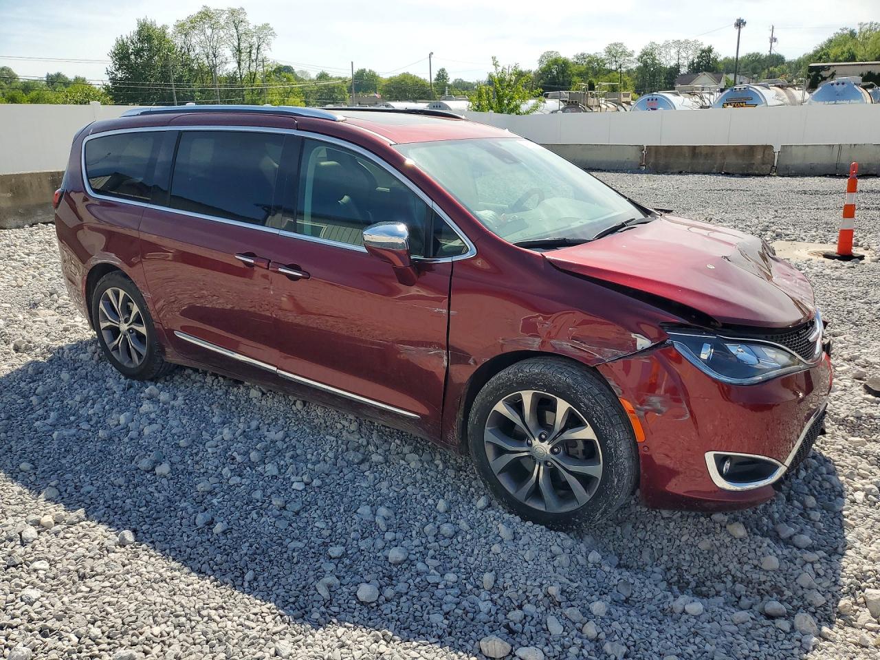Chrysler Pacifica Limited