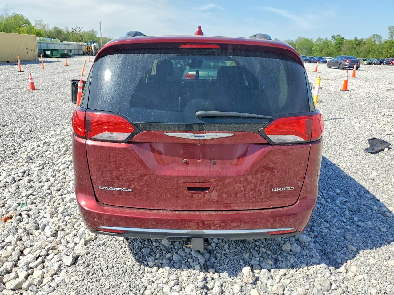 Chrysler Pacifica Limited