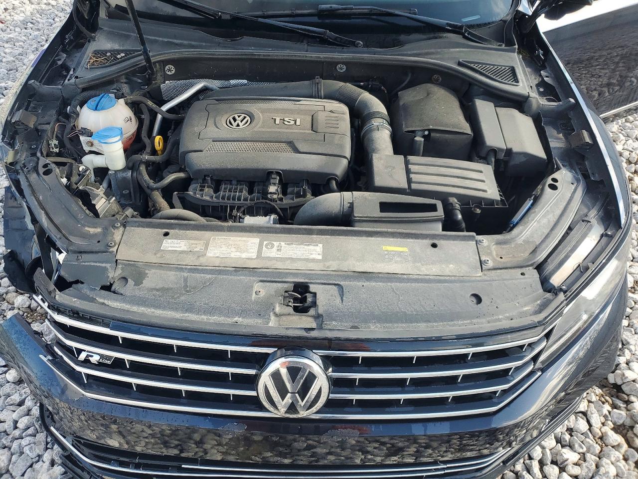 Volkswagen Passat R-line