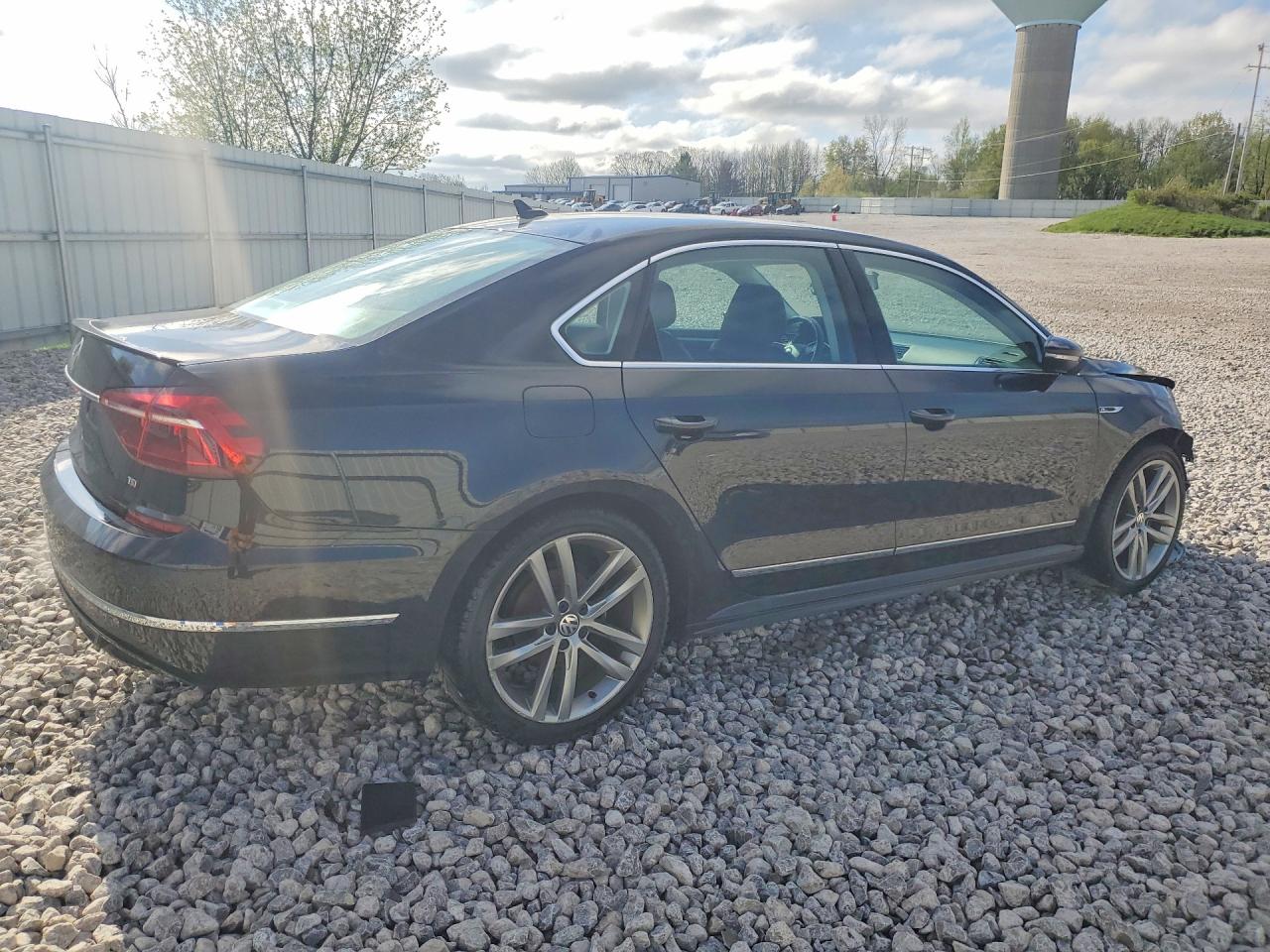 Volkswagen Passat R-line